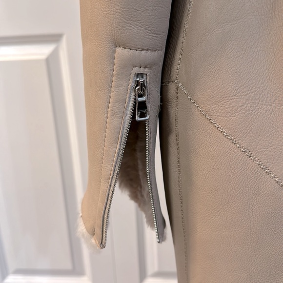 HiSo genuine fur coat, size Small( European 40) - Picture 5 of 17